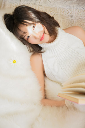 美女芝芝裸体大屁股图