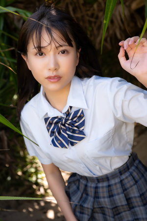 水野朝阳女教师被三个学生