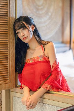 翁帆的第一任丈夫照片