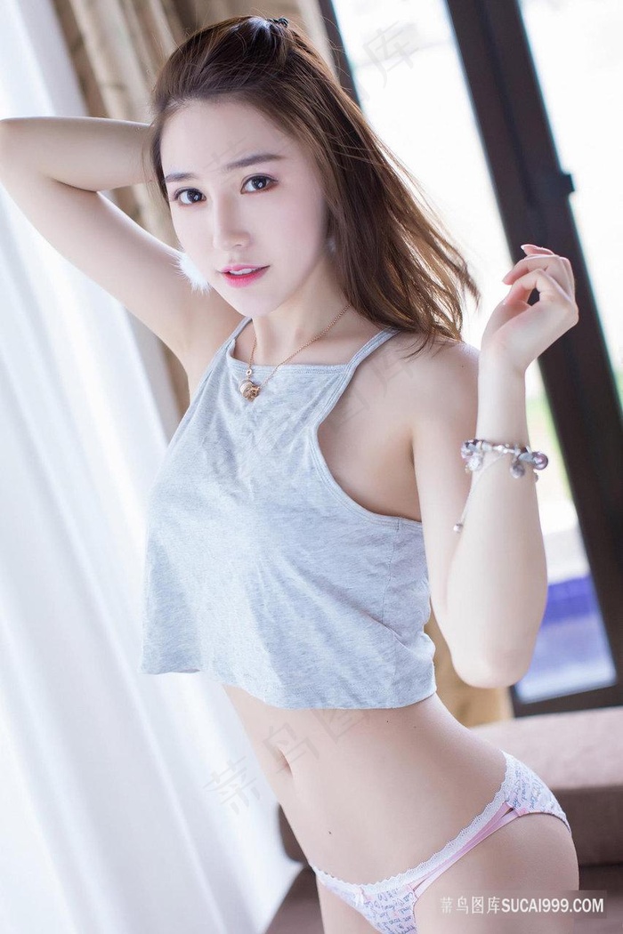 几个男人艹一女的喷水视频
