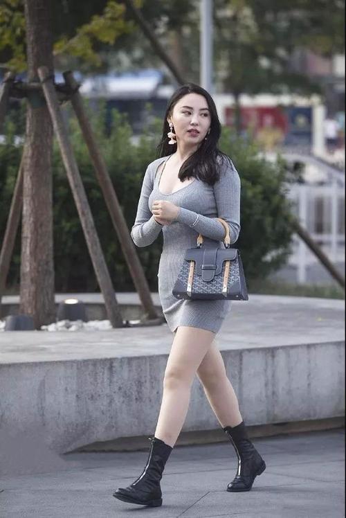 av人妻中文字幕侵犯人妻