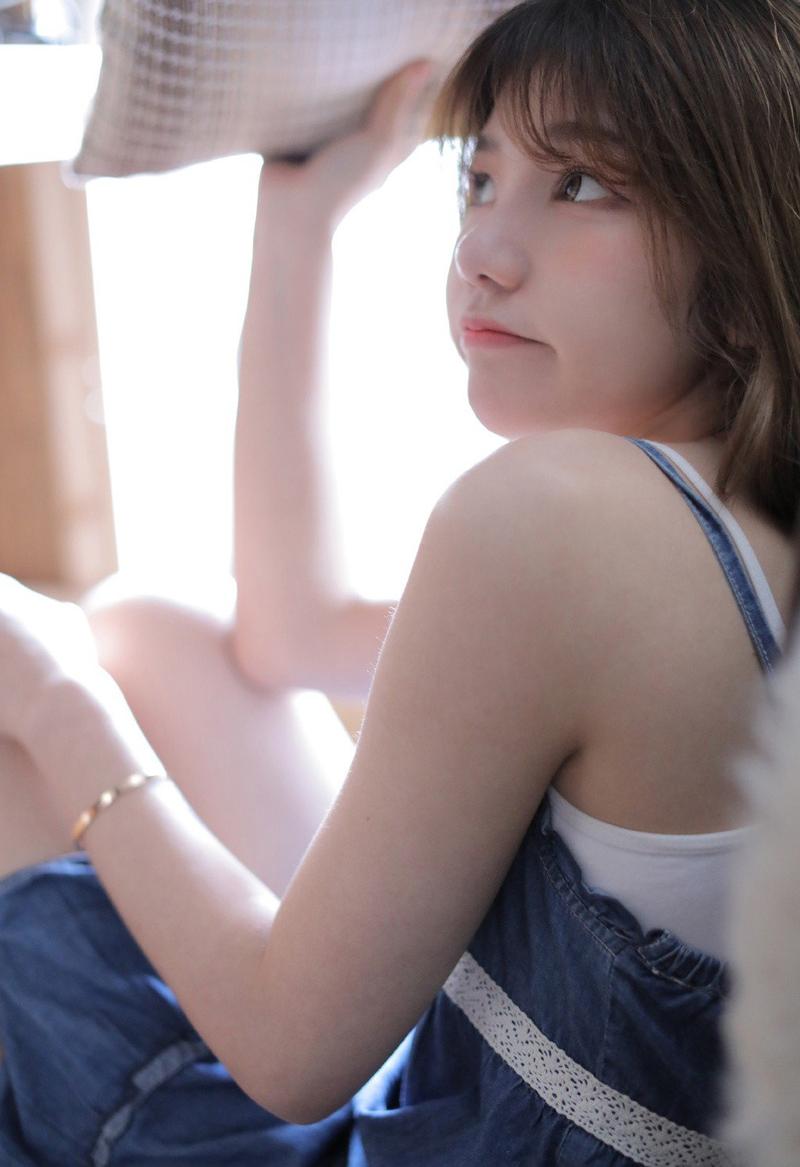 我把美女日出白浆