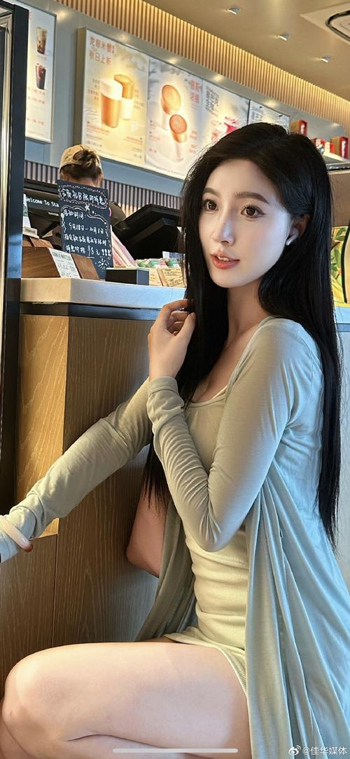被黑人教练健身房狠狠