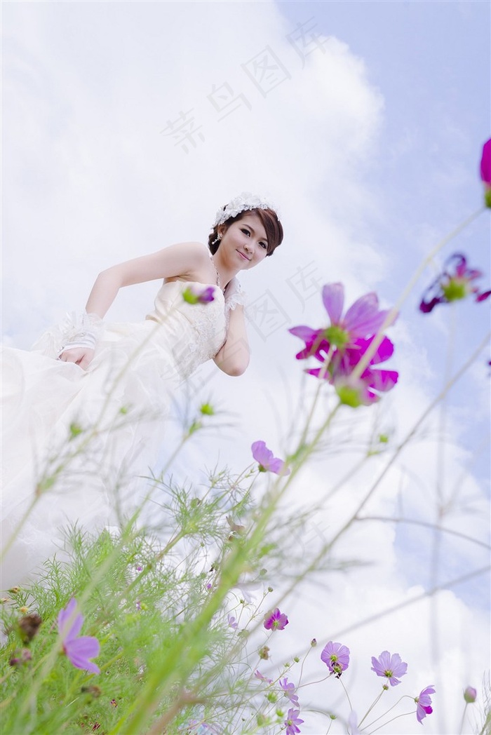 女王踩踏脚奴免费视频