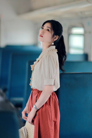 美女揉胸动态图