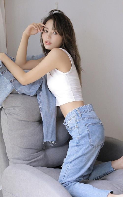 馨雨s女王耳光调教视频